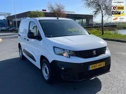 Wit Gebruikt 2021 Peugeot Partner Premium MPV | € 9.450 (Goede deal)
