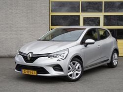 Grijs, metallic lak Gebruikt 2019 Renault Clio IV Zen Hatchback | € 10.450 (Goede deal)