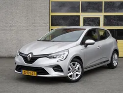 Grijs, metallic lak Gebruikt 2019 Renault Clio IV Zen Hatchback | € 10.650 (Eerlijke prijs)