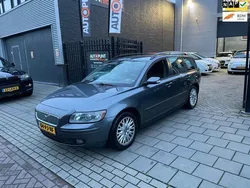 Grijs, metallic lak Gebruikt 2004 Volvo V50 Stationwagen | € 1.499 (Eerlijke prijs)
