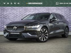 Grijs Gebruikt 2023 Volvo V60 Plus Stationwagen | € 42.899 (Super prijs)