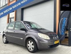 Grijs Gebruikt 2004 Renault Scénic II Luxe MPV | € 849 (Goede deal)