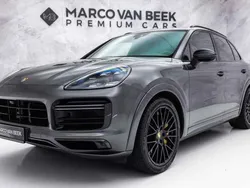 M7q kwartsietgrijs metallic Gebruikt 2019 Porsche Cayenne SUV | € 89.850