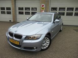 Blauw Gebruikt 2009 BMW 325 Executive Sedan | € 8.250 (Eerlijke prijs)