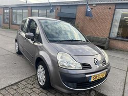 Grijs Gebruikt 2008 Renault Grand Modus Expression MPV | € 2.250 (Eerlijke prijs)