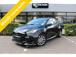 Zwart Gebruikt 2024 Toyota Yaris Hybrid Hatchback | € 24.950 (Eerlijke prijs)