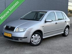 Grijs Gebruikt 2000 Skoda Fabia Comfort Hatchback | € 1.450 (Goede deal)