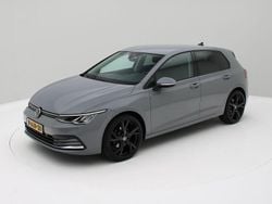 Grijs Gebruikt 2022 VW Golf VIII Business+ Hatchback | € 26.550 (Eerlijke prijs)