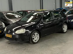 Zwart Gebruikt 2007 VW Golf V Hatchback | € 1.999 (Eerlijke prijs)
