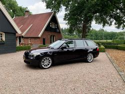 Zwart (metallic) Gebruikt 2004 BMW 525 Executive Stationwagen | € 5.950 (Duur)