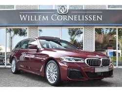 Rood Gebruikt 2022 BMW 530 Comfort Edition Stationwagen | € 49.950 (Duur)