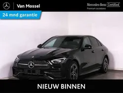 Zwart, metallic lak Gebruikt 2024 Mercedes C300e AMG line Sedan | € 53.945 (Goede deal)