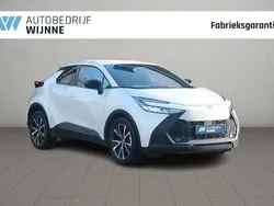 Wit Gebruikt 2025 Toyota C-HR Connect Style SUV | € 34.950 (Goede deal)