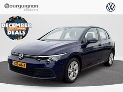 Blauw Gebruikt 2023 VW Golf VIII Life Hatchback | € 21.249 (Goede deal)
