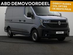 Blauw Gebruikt 2024 Renault Master Van | € 32.340 (Goede deal)