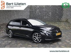 Zwart Gebruikt 2021 VW Golf VIII Style Hatchback | € 20.995 (Eerlijke prijs)