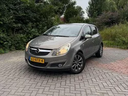 Bruin Gebruikt 2010 Opel Corsa Edition Hatchback | € 2.750 (Eerlijke prijs)