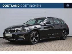 Zwart Gebruikt 2021 BMW 320 Executive Stationwagen | € 32.950 (Iets duurder)