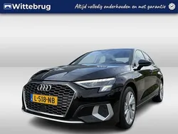Zwart, metallic lak Gebruikt 2021 Audi A3 Business Sedan | € 25.450 (Eerlijke prijs)