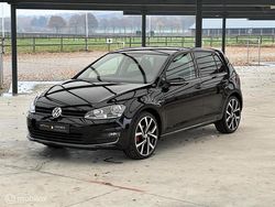 Zwart Gebruikt 2016 VW Golf VII LOUNGE Hatchback | € 8.450 (Eerlijke prijs)