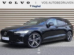 Zwart Gebruikt 2022 Volvo V60 R-Design Stationwagen | € 39.950 (Duur)