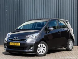Grijs Gebruikt 2014 Toyota Verso-S Comfort MPV | € 13.950 (Iets duurder)