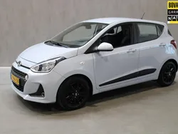 Blauw Gebruikt 2020 Hyundai i10 Comfort Hatchback | € 10.995 (Eerlijke prijs)