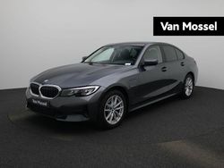 Grijs Gebruikt 2022 BMW 320 Executive Sedan | € 31.945 (Super prijs)