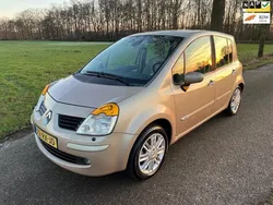 Beige Gebruikt 2005 Renault Modus Initiale MPV | € 1.250 (Eerlijke prijs)