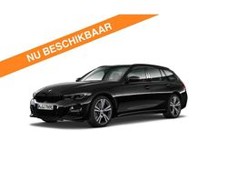 Zwart Gebruikt 2021 BMW 330 Stationwagen | € 36.875 (Eerlijke prijs)