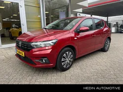 Rood Gebruikt 2022 Dacia Sandero Comfort Hatchback | € 11.945 (Goede deal)