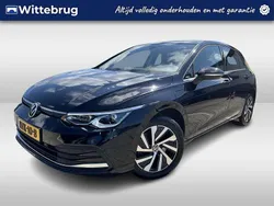 Zwart Gebruikt 2021 VW Golf VIII Style Hatchback | € 23.450 (Goede deal)