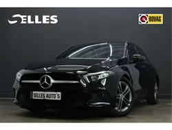 Zwart Gebruikt 2020 Mercedes A180 Hatchback | € 24.895 (Eerlijke prijs)