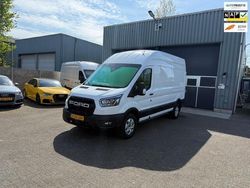 Wit Gebruikt 2024 Ford Transit Trend Van | € 42.500