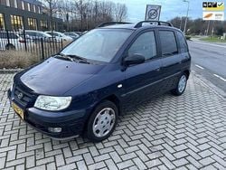 Blauw (metallic) Gebruikt 2005 Hyundai Matrix Active MPV | € 1.295 (Eerlijke prijs)