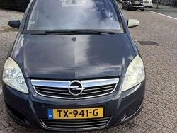 Blauw Gebruikt 2008 Opel Zafira Business MPV | € 2.199 (Eerlijke prijs)