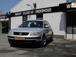 Grijs Gebruikt 1999 VW Passat Trendline Sedan | € 2.450