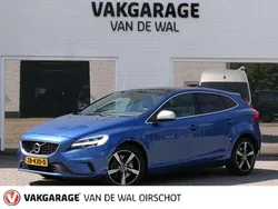 Blauw, metallic lak Gebruikt 2019 Volvo V40 Stationwagen | € 19.950 (Eerlijke prijs)