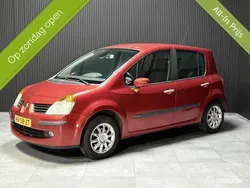 Rood Gebruikt 2005 Renault Modus Authentique MPV | € 1.599 (Eerlijke prijs)