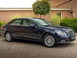 Grijs Gebruikt 2009 Mercedes E350 Elegance Sedan | € 19.950 (Duur)