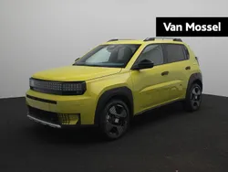 Geel Nieuw 2025 Fiat Grande Panda La Prima SUV | € 29.290