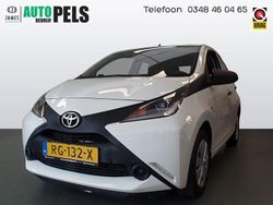 Wit Gebruikt 2017 Toyota Aygo Hatchback | € 6.950 (Eerlijke prijs)