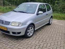 Grijs Gebruikt 2001 VW Polo Comfortline Hatchback | € 1.350 (Goede deal)