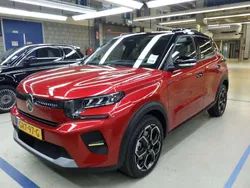 Rood Gebruikt 2024 Citroën e-C3 SUV | € 24.900 (Goede deal)