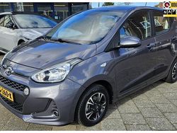 Grijs Gebruikt 2017 Hyundai i10 Comfort Hatchback | € 8.995 (Eerlijke prijs)