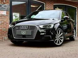 Zwart, metallic lak Gebruikt 2020 Audi A3 Sportback e-tron S-Line Sedan | € 23.900 (Super prijs)