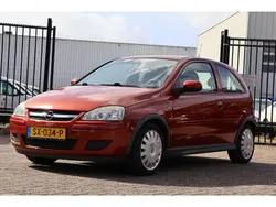 Rood Gebruikt 2006 Opel Corsa Essentia Hatchback | € 1.650 (Goede deal)