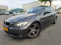 Grijs Gebruikt 2005 BMW 320 Executive Sedan | € 2.450 (Eerlijke prijs)