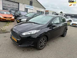 Zwart Gebruikt 2014 Ford Fiesta Style Hatchback | € 3.950 (Eerlijke prijs)