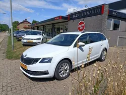 Wit Gebruikt 2019 Skoda Octavia Ambition Stationwagen | € 16.350 (Eerlijke prijs)